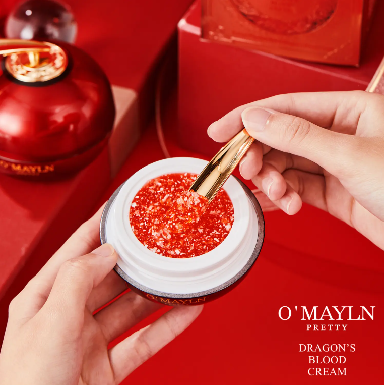 Deeply moisturizing skin care cream "Dragon's Blood"